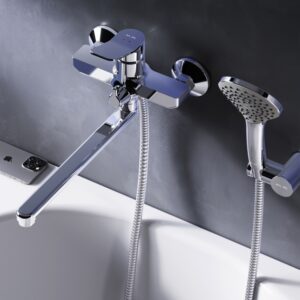 F85A95000 X-Joy, смеситель для ванны и душа излив 300 мм, душевой набор, хром, шт.